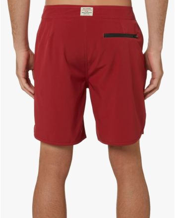 Hombre con Bañador Boardshort Deus Ex Machina Elite 2.0 Rojo