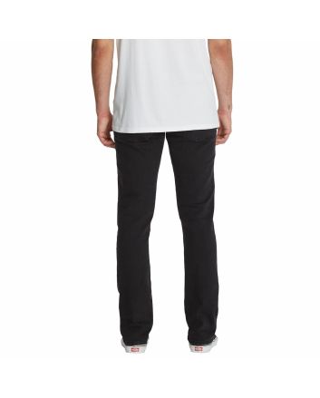 Hombre con pantalón vaquero slim Volcom Vorta Denim Negro 