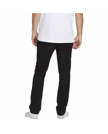 Hombre con pantalón chino Volcom Frickin Slim negro 