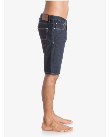 Hombre con pantalón corto vaquero Quiksilver Revolver Rinse azul 