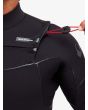 Hombre con Quiksilver Marathon Sessions 4/3mm Chest Zip traje de neopreno negro tirador de ajuste