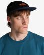 Hombre con Gorra Billabong Since 73 Burleigh negra