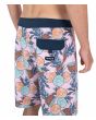 Hombre con Bañador Boardshort Hurley Weekender 20' Lollipop derecha
