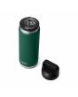 Botella Termo Yeti Rambler 26oz con tapón antifugas Chug color Verde Black Forest Green abierta