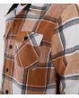 Hombre con camisa de franela Hurley Ranger marrón a cuadros etiqueta