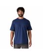 Hombre con Camiseta de manga corta con bolsillo Patagonia M's Boardshort Logo Pocket Responsibili-Tee Cement Blue frontal