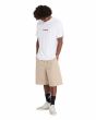 Hombre con camiseta Volcom FA Seth Conboy Blanca corte amplio