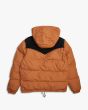Chaqueta acolchada con capucha Deus Ex Machina Summit Puffa Tan para hombre posterior