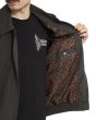 Hombre con cazadora ligera Volcom Likurtis Jacket Black Rinsed bolsillo interior