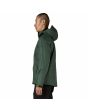 Hombre con Chubasquero plegable Patagonia M's Torrentshell 3L Rain Jacket Old Growth Green lateral