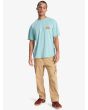 Hombre con pantalón Quiksilver Taxer Regular Cargo Caqui corte recto