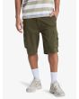 Hombre con bermudas Quiksilver Crucial Battle Cargo Verdes