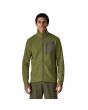 Hombre con chaqueta técnica de forro polar Patagonia Air Fleece Jacket Verde Alcaparra