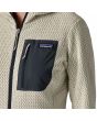 Mujer con forro polar técnico de capucha Patagonia R1 Air Full-Zip Hoody Blanco bolsillo