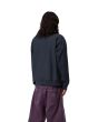 Hombre con sudadera de media cremallera Carhartt WIP Half Zip American Script Azul Marino posterior