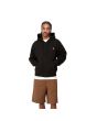 Hombre con Chaqueta Carhartt WIP Hooded American Script Jacket Negra bolsillos