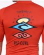 Camiseta de manga corta con protección solar UPF 50+ Rip Curl Icons Perf SSL UV roja para hombre estampado espalda