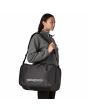Mujer con Mochila Convertible Patagonia Black Hole Mini MLC 30L Negro-Negro Unisex modo bandolera