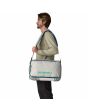 Hombre con Mochila Convertible Patagonia Black Hole Mini MLC 30L Blanco Birch White unisex Modo bandolera maletín