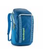 Mochila Mediana Patagonia Black Hole Pack en color azul Vessel Blue 32 Litros Unisex