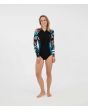Neopreno Hurley Advantage Plus 2mm Springsuit negro floral para mujer frontal modelo