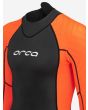 Neopreno de aguas abiertas Orca Openwater Vitalis Hi-Vis Negro y Naranja para hombre logo pecho