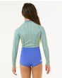 Niña con traje de neopreno corto Rip Curl Junior G Bomb 1.5mm Spring con cremallera frontal Azul posterior