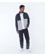 Hombre con Chaqueta tipo sudadera con forro polar de borreguillo Hurley Alps Block Crew gris y negra ajuste
