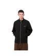 Hombre con Sudadera tipo chaqueta Carhartt WIP Script Embroidery Jacket Negra con logo blanco bolsillos