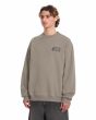 Hombre con sudadera Volcom Workwear Brindle lateral