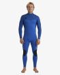 Hombre con traje de surf Billabong Revolution Natural 4/3mm azul cobalto con cremallera en el pecho