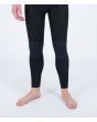 Hombre con traje de surf con cremallera en la espalda Hurley Advant 4/3mm Fullsuit Negro rodilleras