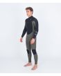 Hombre con traje de surf con cremallera en el pecho Hurley Advant 4/3mm Fullsuit verde y negro izquierda