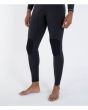 Hombre con traje de surf Hurley Plus 4/3mm Fullsuit Negro-Lemon rodilleras