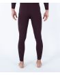 Hombre con traje de neopreno con cremallera en el pecho Hurley PLUS 4/3mm granate piernas