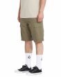 Hombre con Pantalón Corto Volcom Strange Tripper Cargo 22'' Wintermoss lateral