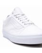 Zapatillas de skateboard Vans Old Skool blancas con suela y banda lateral blanca cordones