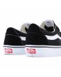 Zapatillas bajas de ante y lona Vans Sk8 Low en color negro con suela y banda lateral sidestripe blanca posterior