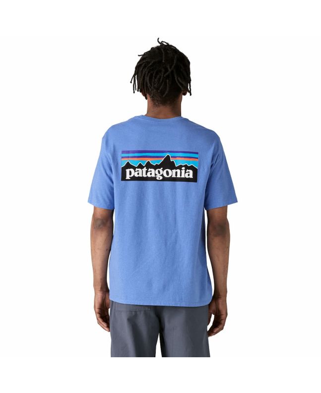 Hombre con camiseta de manga corta Patagonia P-6 Logo Responsibili-Tee Azul Abundant Blue