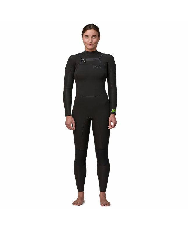Mujer con Traje de Surf con cremallera en el pecho Patagonia W's R2 Yulex Regulator Front Zip Full Suit Negro
