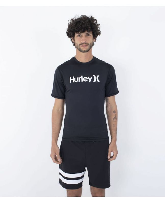Hombre con licra de surf de manga corta Hurley One and Only Quickdry Rashguard UPF 50+ Negra 