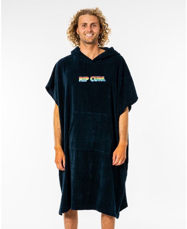 Hombre con poncho cambiador Rip Curl Icons Hooded Towel azul marino