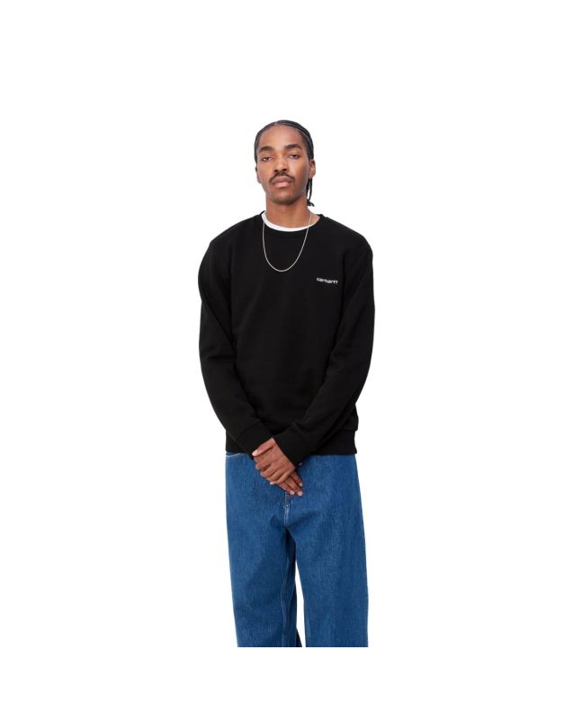 Hombre con Sudadera Carhartt WIP Script Embroidery Sweatshirt Negra con logo blanco