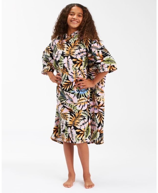 Chica con poncho de surf Billabong Teen Hooded Towel negro floral 
