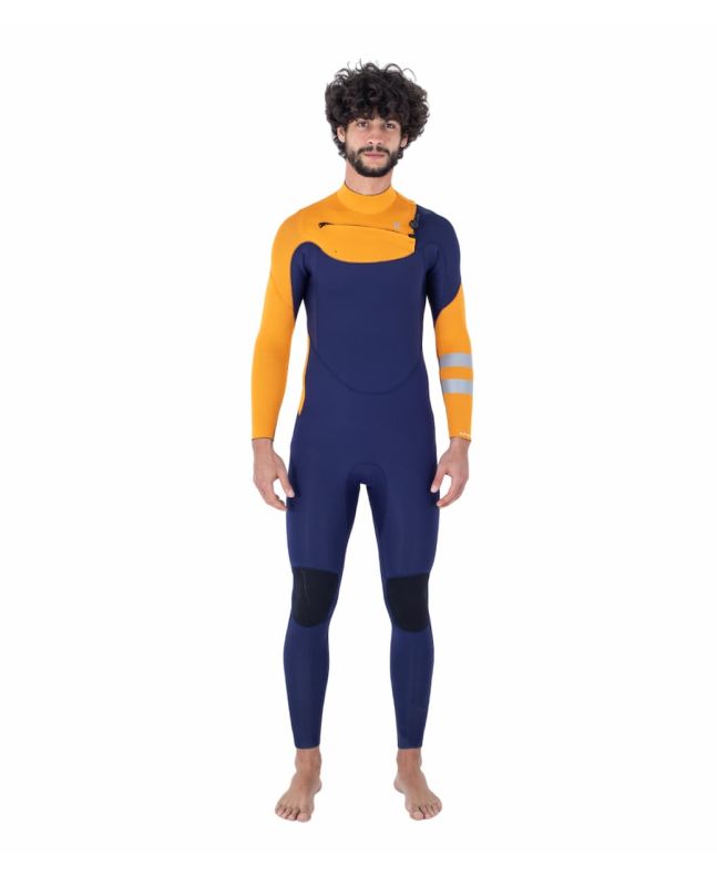 Hombre con traje de neopreno con cremallera en el pecho Hurley Advant 4/3mm Fullsuit Azul Marino y Naranja