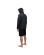 Hombre con cazadora impermeable Florence Marine X 2.5 Layer Waterproof Shell negra espalda