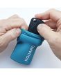 Funda estanca sumergible KGUARD IPX 8 para llaves inteligentes abierta