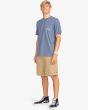 Hombre con camiseta de manga corta con bolsillo Billabong Stacked Arch Azul corte normal
