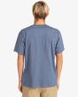 Hombre con camiseta de manga corta con bolsillo Billabong Stacked Arch Azul posterior