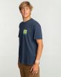 Hombre con camiseta de manga corta Billabong Stamp color azul vaquero lateral